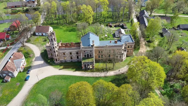 Flygfoto Förstörda Odzienas Slott Lettland Europa Vacker Solig Springday Begreppet — Stockfoto