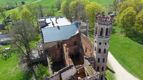 Foto Aérea Del Castillo Odzienas Destruido Letonia Europa Hermoso Springday — Foto de Stock