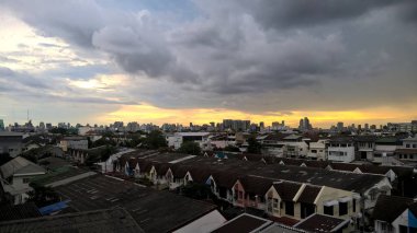 Güneş parlar alacakaranlık