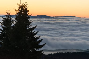 Sis, dağ Kopaonik, Sırbistan ile Kayak günbatımı