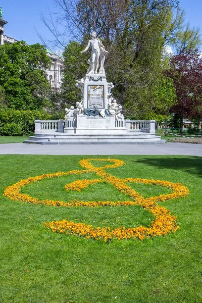 Patung Mozart Vienna Austria — Stok Foto