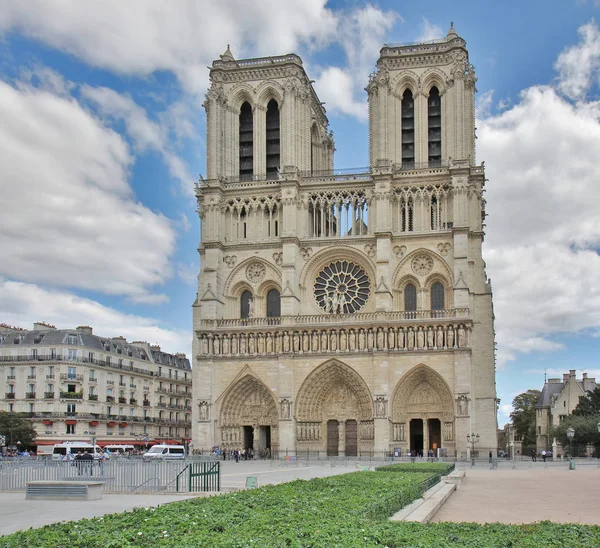 Notre-Dame Cathedral in Paris, France. — Stock Photo, Image