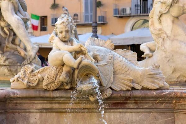 Fuente de Neptuno en Piazza navona, Roma, Italia . — Foto de Stock