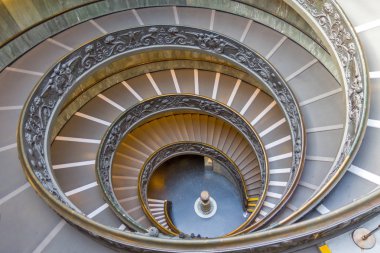 Sarmal merdiven Vatikan Müzesi'nde