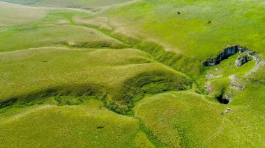 Yeraltı Nehri, Ponor, Stara planina Dağı, Sırbistan Hava görünümünü