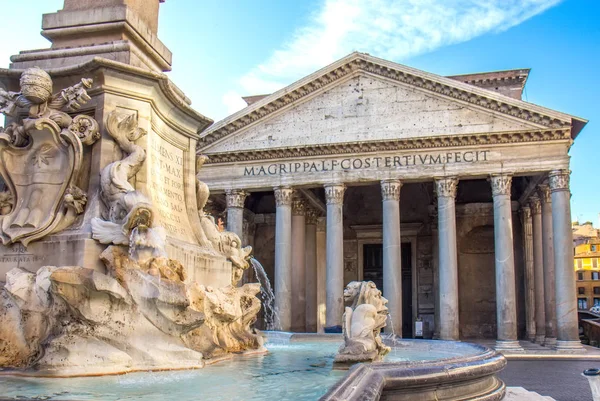 Starověký Římský Pantheon Chrám Pohled Fontány Řím Itálie — Stock fotografie