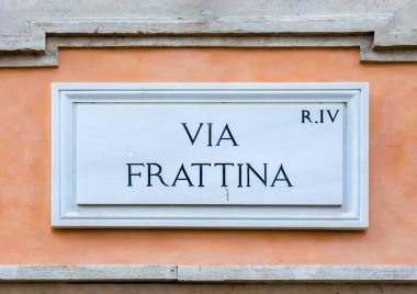 Sokak tabelası Via Frattina Roma, İtalya
