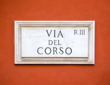 Sokak tabelası Via del Corso Roma, İtalya