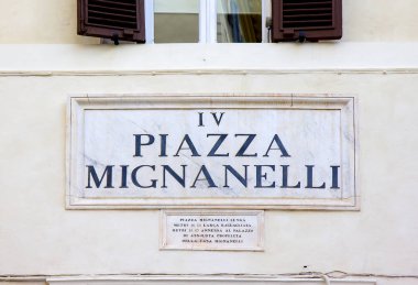Sokak tabelası Piazza Mignanelli Roma, İtalya