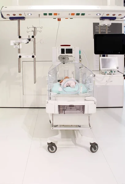 Incubator in the hospital — Stock Photo, Image