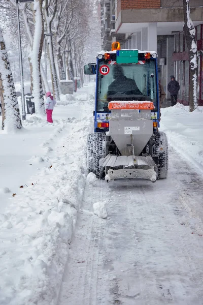 Sneeuw Schoonmaken Met Machine Straat — Stockfoto