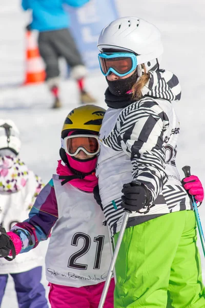 Girls Ski Competition — Stock Photo, Image