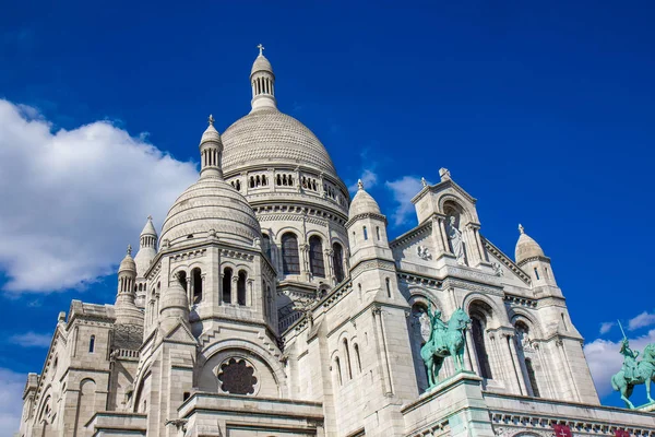 Paris 'in Kutsal Yüreği Bazilikası