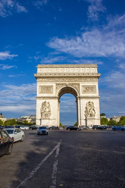 Arco triunfal en París —  Fotos de Stock