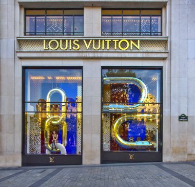 Louis Vuitton, Champs Elysee Bulvarı, Paris.