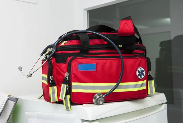 Close View Paramedic Medical Kit Bag Stethoscope — Stock Photo, Image