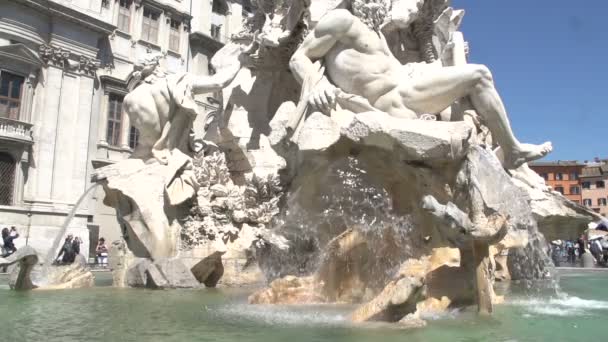Fuente en Piazza Navona — Vídeos de Stock
