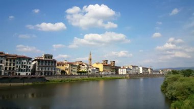 Nehir yan Floransa manzarası