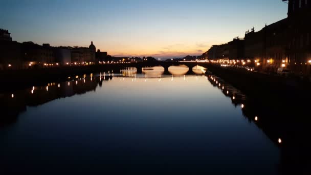 Zachód słońca nad Ponte Vecchio — Wideo stockowe