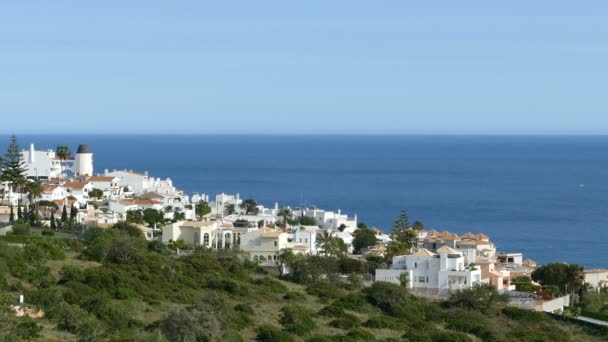 White houses at bay of Albufeira — Stock Video