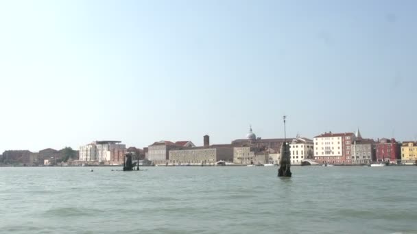 Feribot gelen Venedik Mimarlık — Stok video