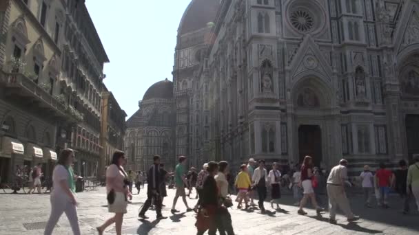 Люди на собор Флоренції — стокове відео