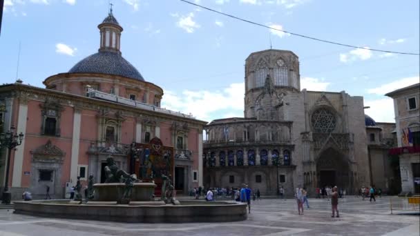 Square nära Valencias katedral — Stockvideo