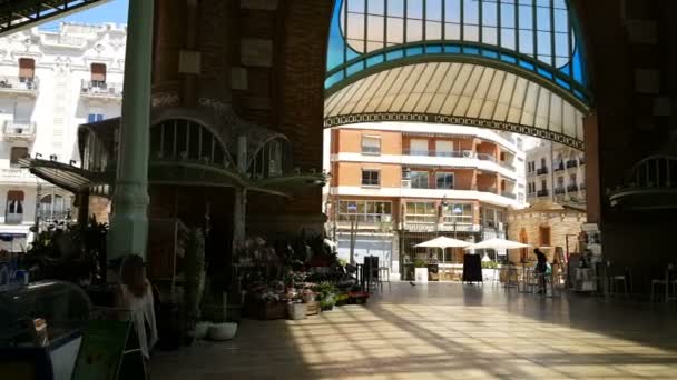 Inner view of Mercado Colon — Stock Video