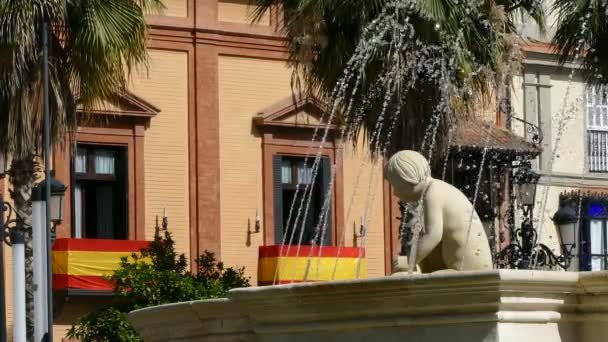 Fountain at Puerta de Jerez — Stock video