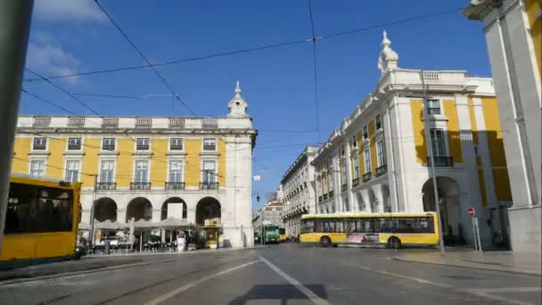 Streetscene at Praca do Comercio — стокове відео