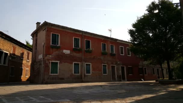 Rua e casas em Murano — Vídeo de Stock