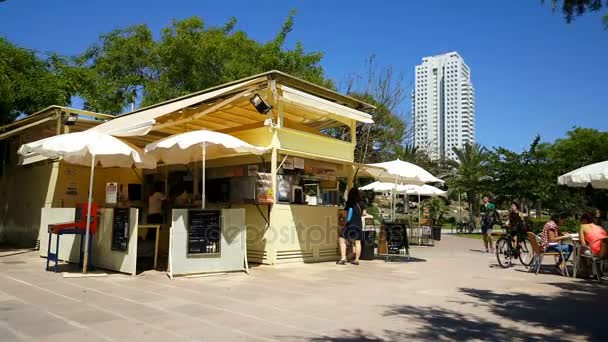 Terrasse im Turia-Garten — Stockvideo