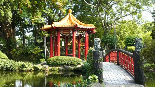 Świątynia w Jieshou Park Taipei — Wideo stockowe