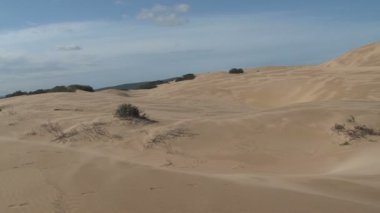 Sahara dunes içinde çadır kamp