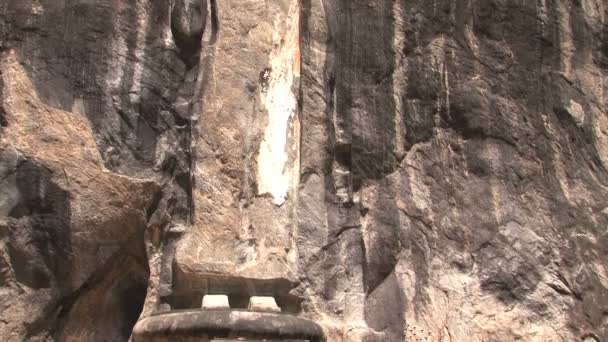 Statue de roche Buduruwagala — Video