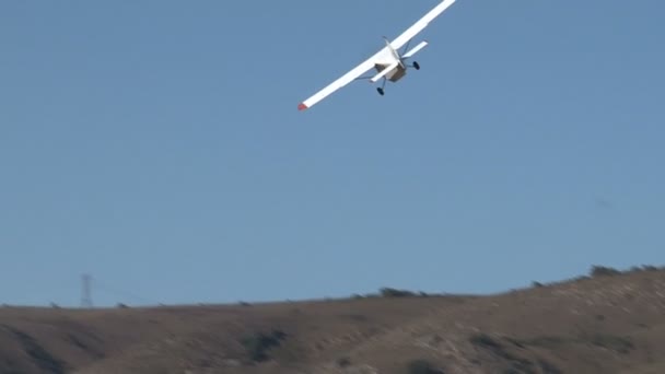 Μικρό αεροπλάνο που απογειώνεται — Αρχείο Βίντεο