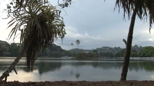 Lago al Tempio dei Denti — Video Stock