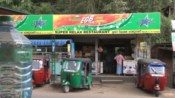Streetview in Ella, Sri Lanka — Stok video