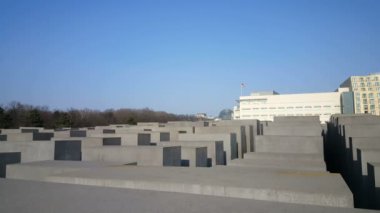 Öldürülen Yahudilerin anıt 