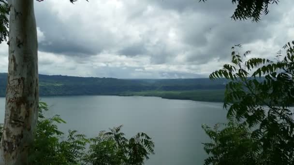 Paisaje con lago Apoyo — Vídeo de stock