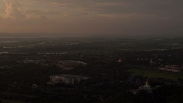Zonsondergang vanaf Mandalay Hill — Stockvideo