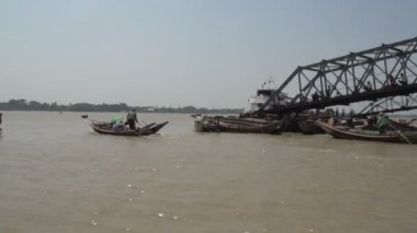 Yangon nehirde görüntülemek