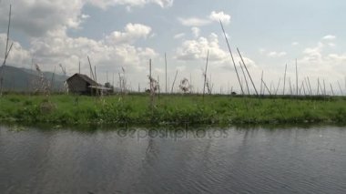 Nyaung Shwe Nehri üzerinde sürme 