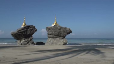 Kyauk Maumghnama pagoda Beach