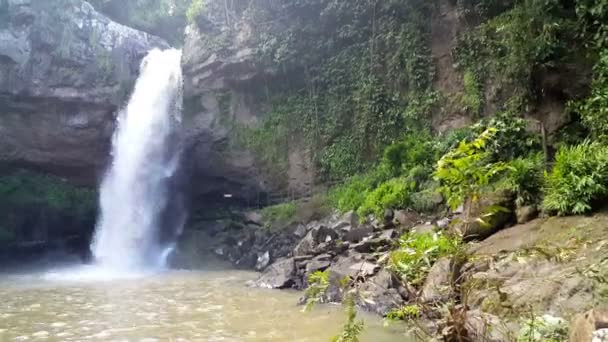 Cascada Blanca waterfall — Wideo stockowe