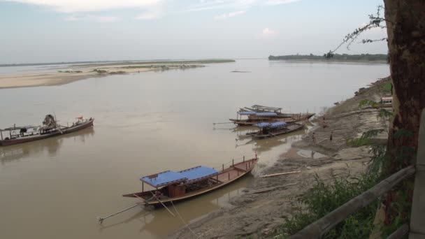 Aye Yarwaddy river — Stock Video