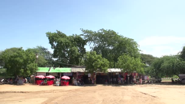 Food stalls at pagode — Stock Video