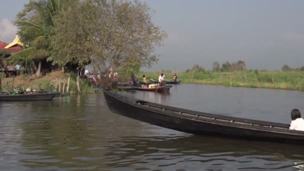 Festival de Phaung Daw Oo Pagoda — Vídeo de stock