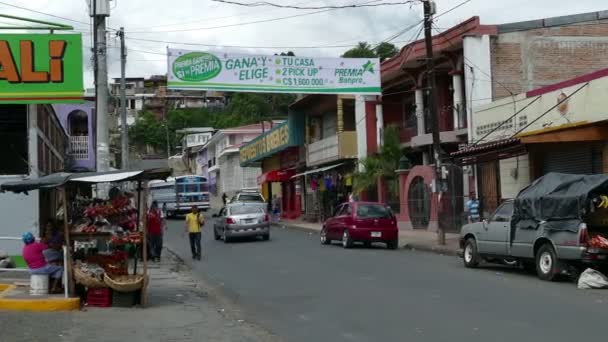 Straßenleben in Matagalpa — Stockvideo