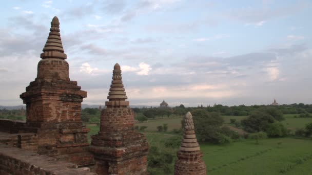 Pagodes in Bagan, Myanmar — Stockvideo